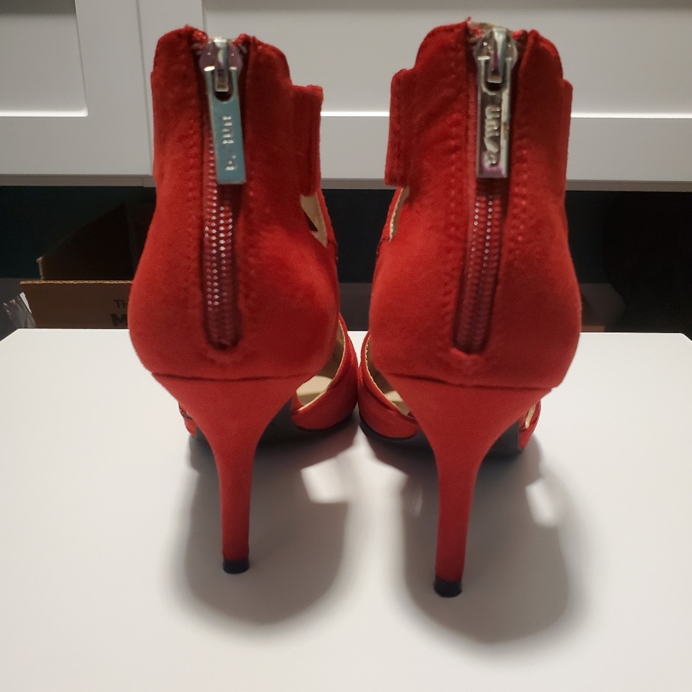 Pointed Shoes - Picture 5 of 5